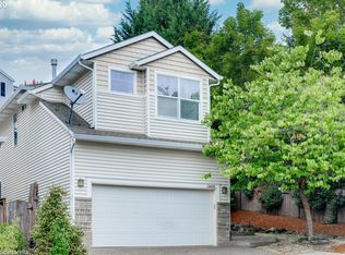 13601 SW Blue Spruce Ct, Portland, OR 97224