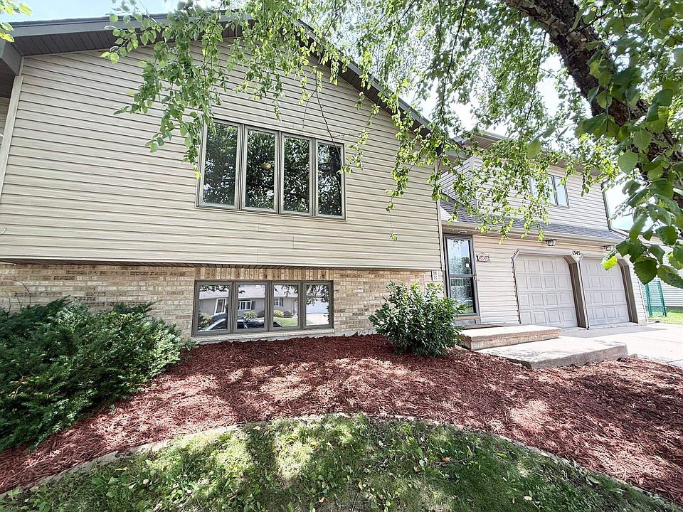 1st image of 1545 W Golf Dr