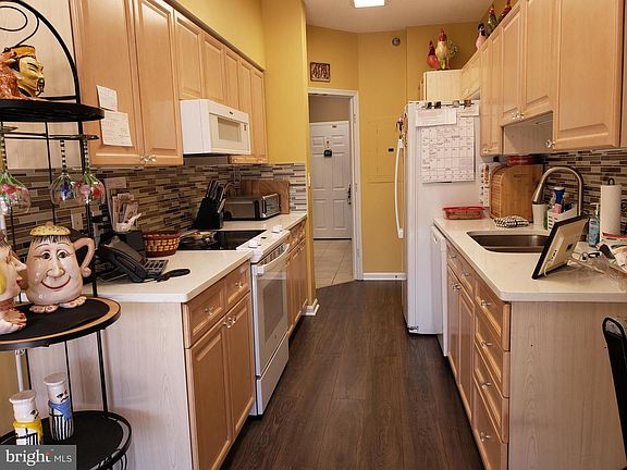 3rd image of 2900 N Leisure World Blvd #2-410