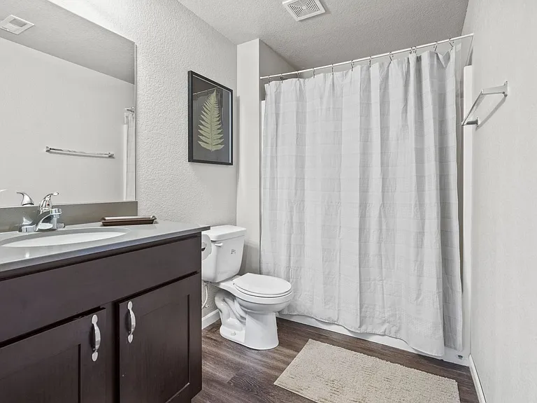 Willow Falls Apartments — Photo 38