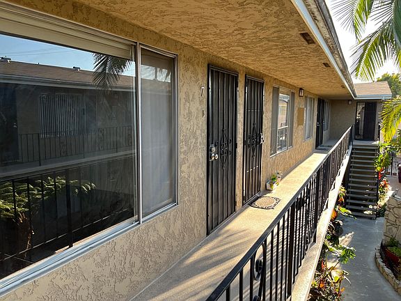 5th image of 911-915 Coronado Ave Unit 14