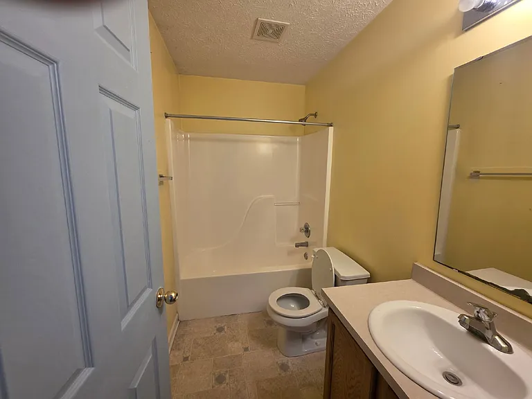 113 Gazebo Dr — Photo 9