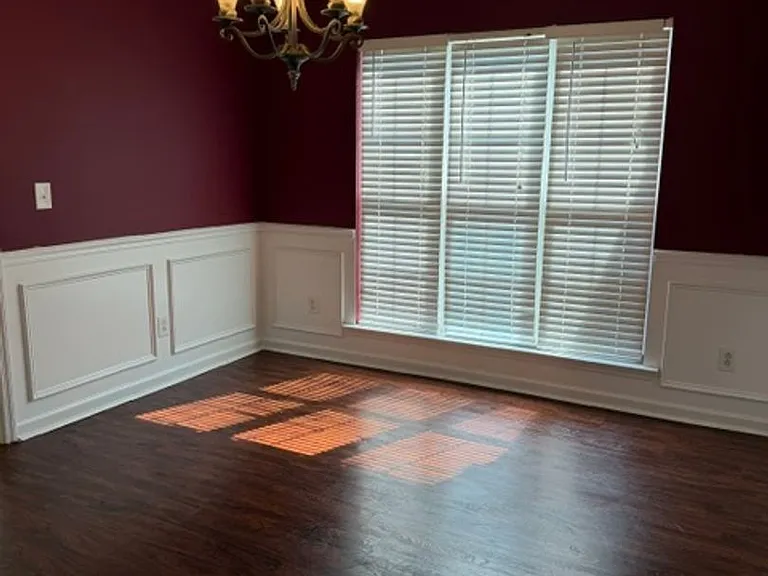 1832 Heathers Way — Photo 29