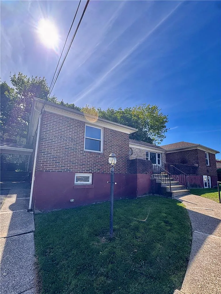 2 bed, 1.0 bath, 800 sqft, $1,375 — Photo 1