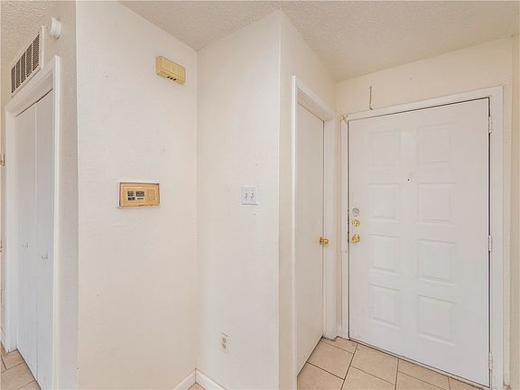 5th image of 1840 Burton Dr APT 229
