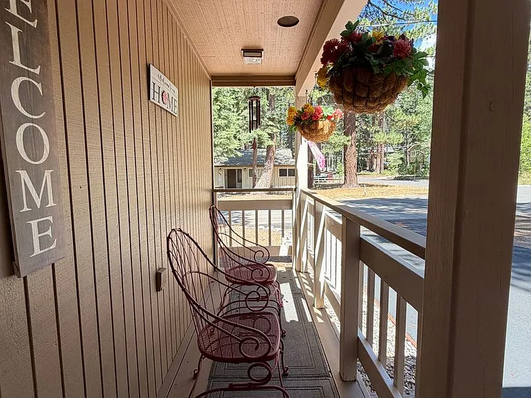 1292 Tata Ln — Photo 2