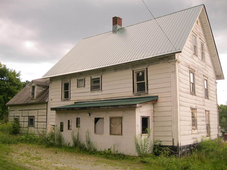 2nd image of 25 School St