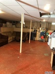 84 Queen Rd, Mastic Beach, NY, 11951