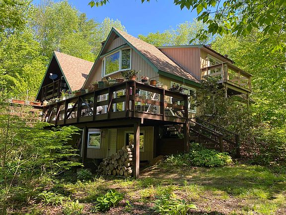 5th image of 985 Chapel Hill Road