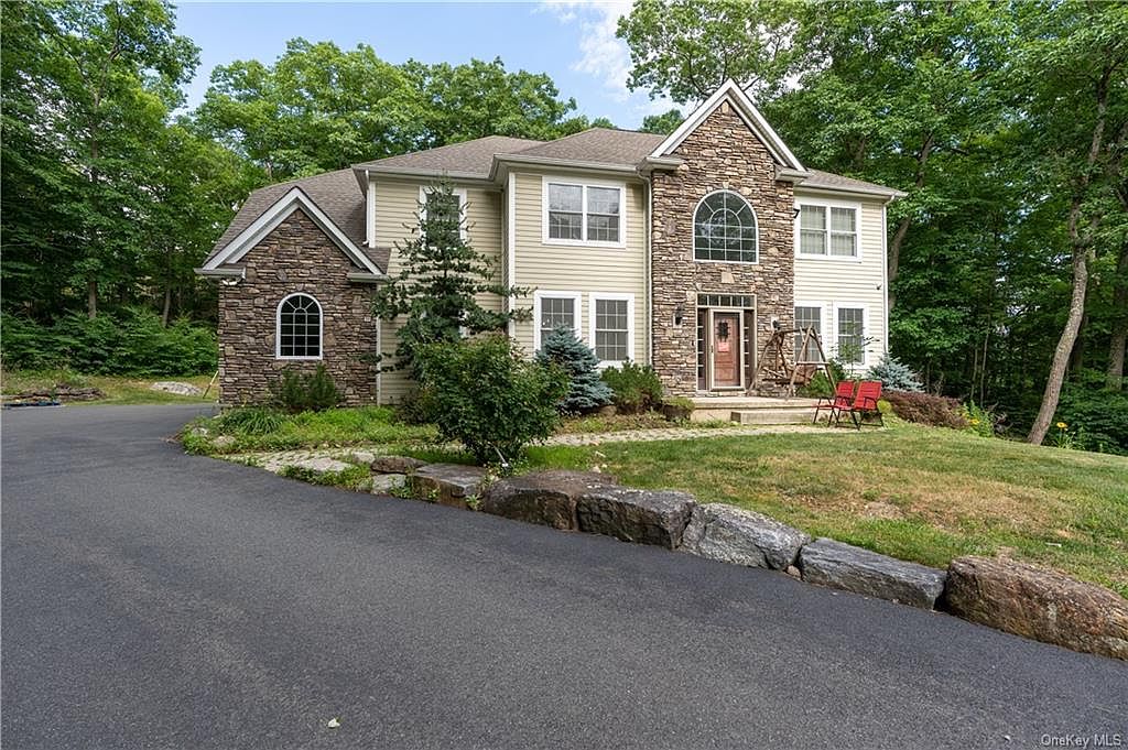 10 Benjamin Meadow Road, Tuxedo Park, NY 10987 MLS H6235070 Zillow