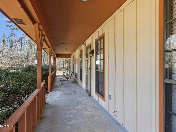 4th image of 4221 Oakley Palestine Rd