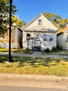 1037 Ames St, Hammond, IN, 46320