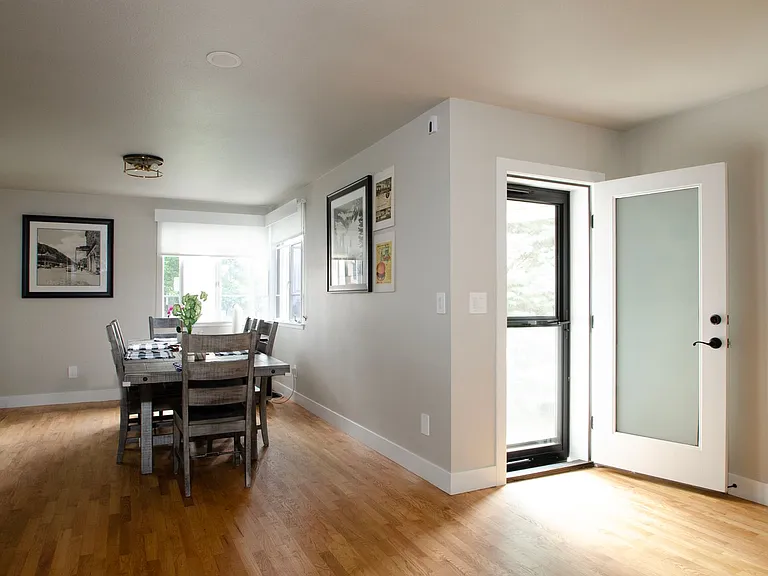 921 Walnut St — Photo 7