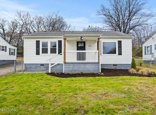 2433 Cecelia Ave, Maryville, TN 37804