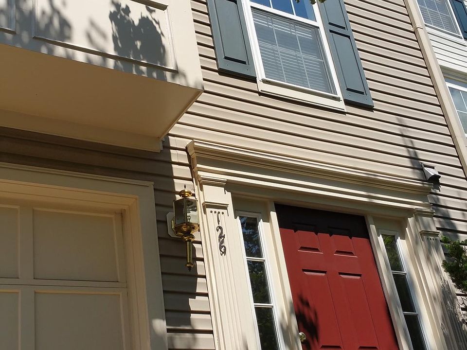 1st image of 126 Ingle Pl