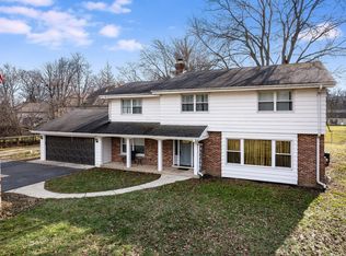 23W671 Hobson Rd, Naperville, IL 60540