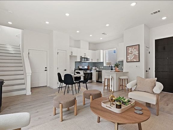 3rd image of 401 N Bluff Dr #8101