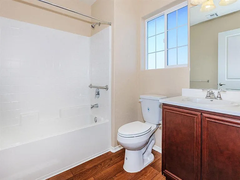 Heritage II Luxury Senior Apts — Photo 41