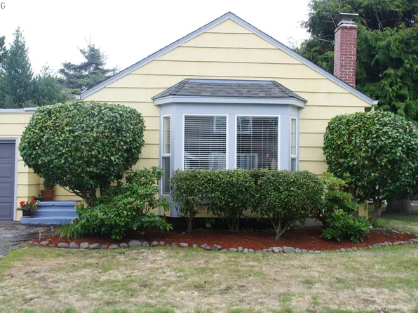 1165 Beach Dr, Seaside, OR 97138