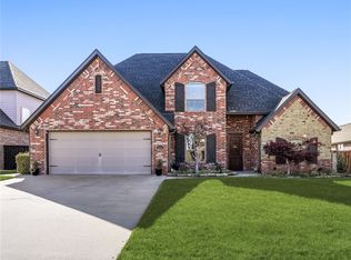 1111 NE Saint Ives Rd, Bentonville, AR 72712