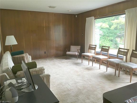 3rd image of 2911 Biscayne Ave