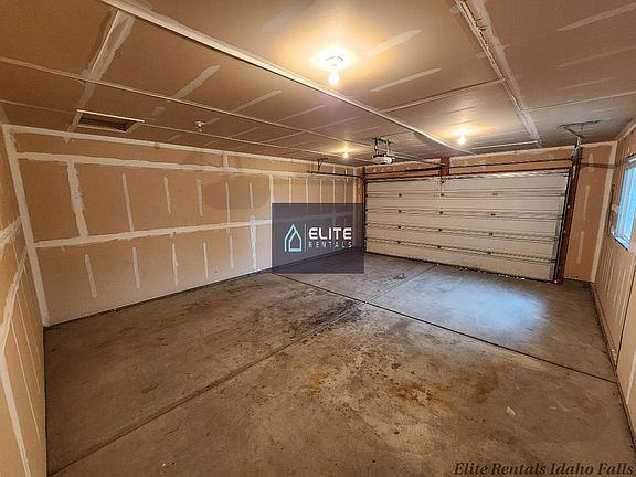 5th image of 1078 Matchpoint Dr