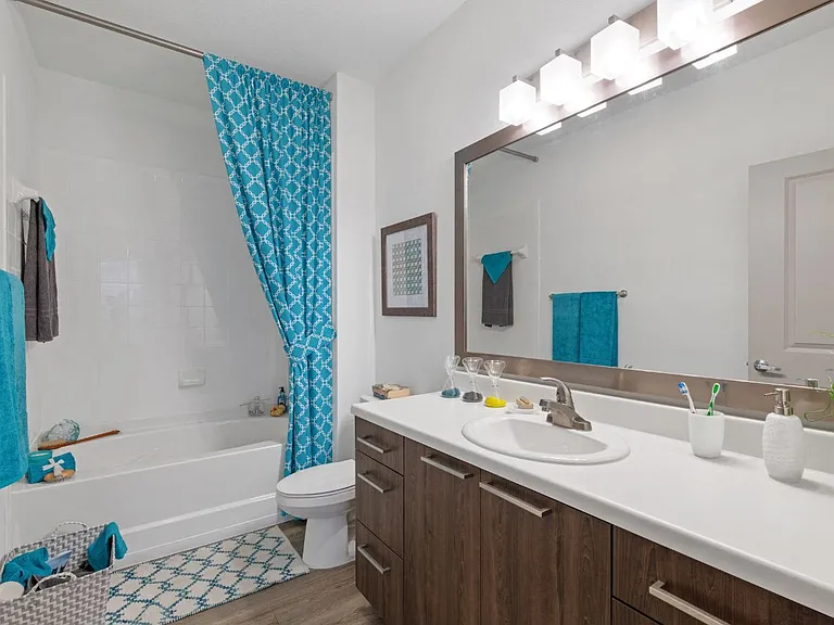 Park Avenue Apartments — Photo 47