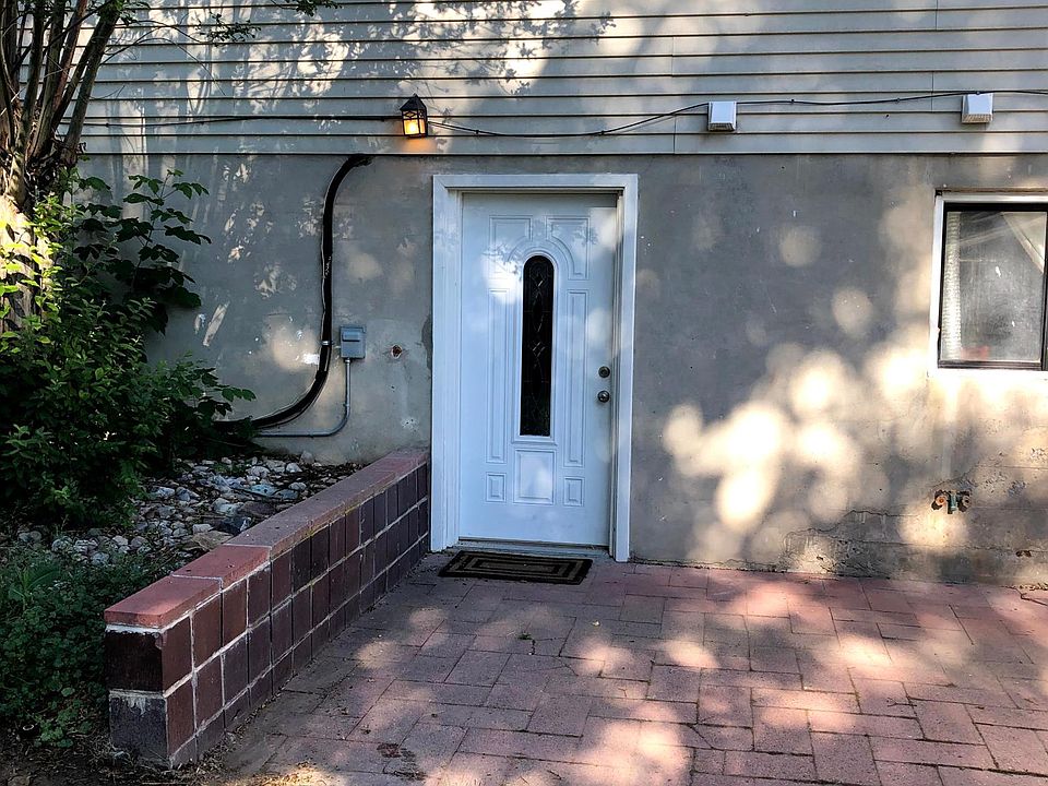 Private entrance in back with patio