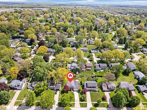 3rd image of 461 Farr Ave
