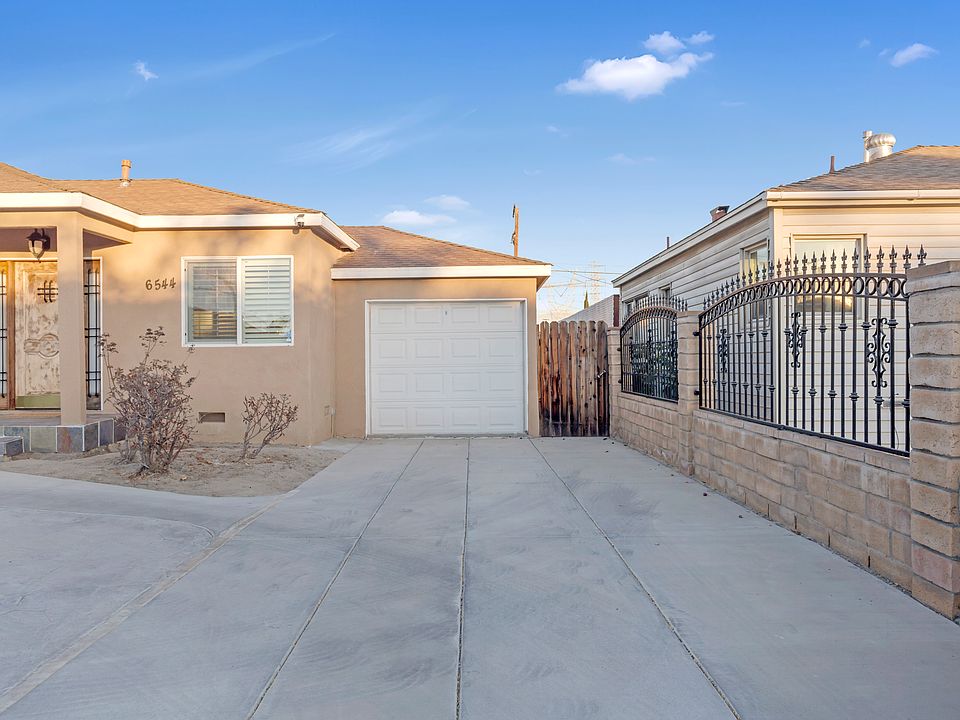 Front entrance drive way