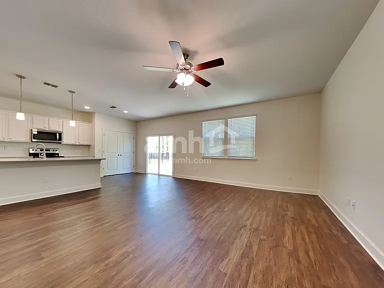 12256 Sapp Rd — Photo 7