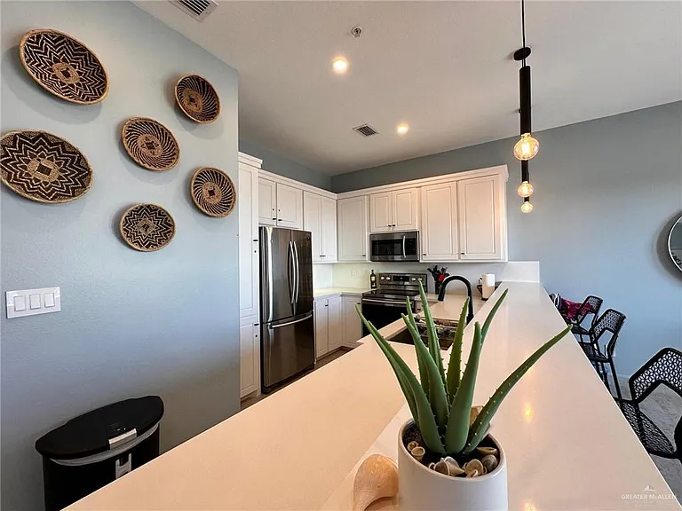 2700 Gulf Blvd #204 — Photo 9
