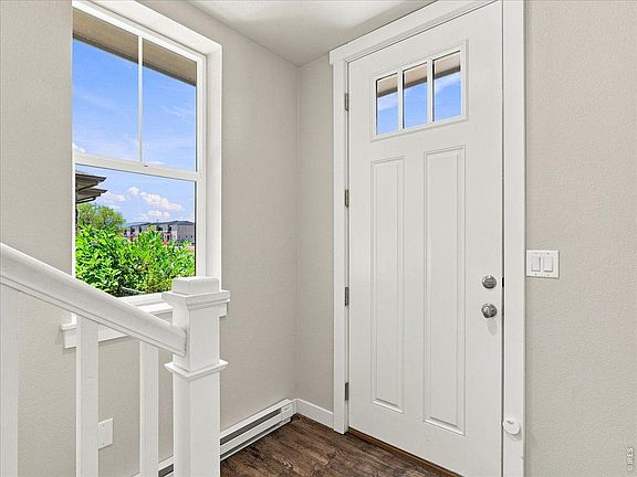 4th image of 820 Schlagel St #6