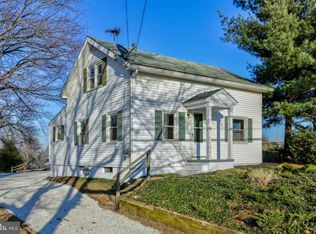 554 Blooming Grove Rd, Hanover, PA 17331