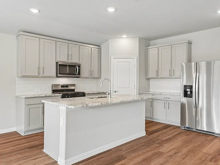 2131 Mustang Way — Photo 14