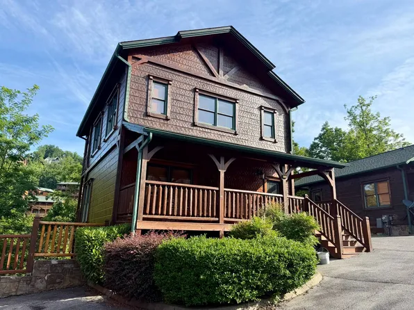 830 Great Smoky Way, Gatlinburg, TN 37738