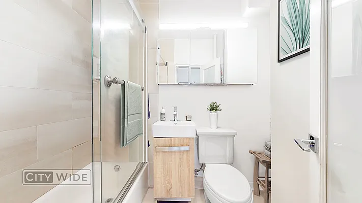 Rented by City Wide Apartments | media 11