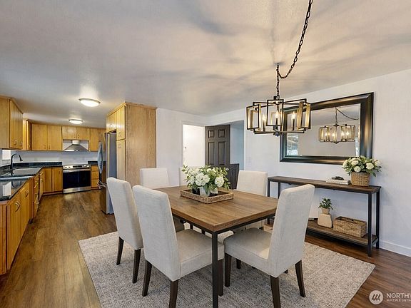 4th image of 22110 44th Avenue E