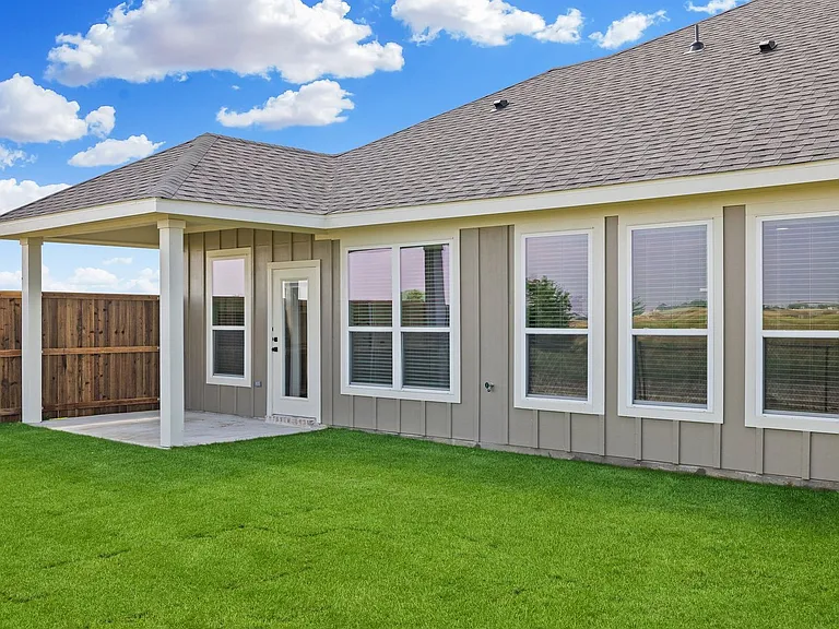 4045 Clovis Ave — Photo 24
