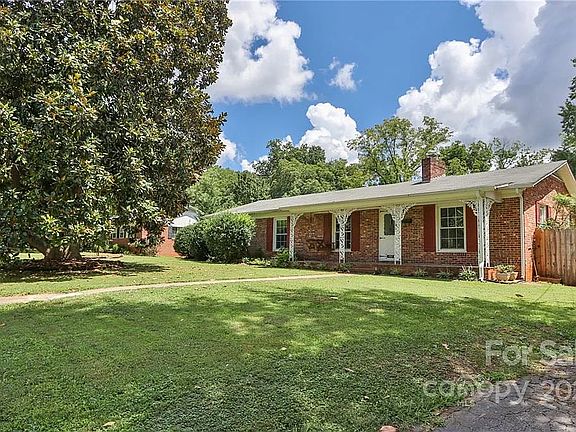 2nd image of 616 Glendale Dr