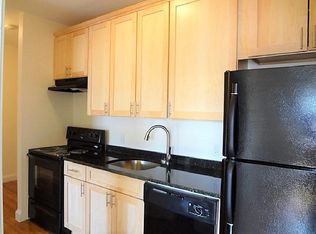 15 Bramhall St APT 8, Portland, ME 04102