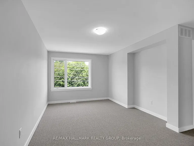 749 Newstead Cres — Photo 28