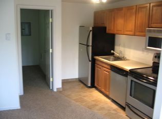 911 SW Broadway Dr APT 32, Portland, OR 97201