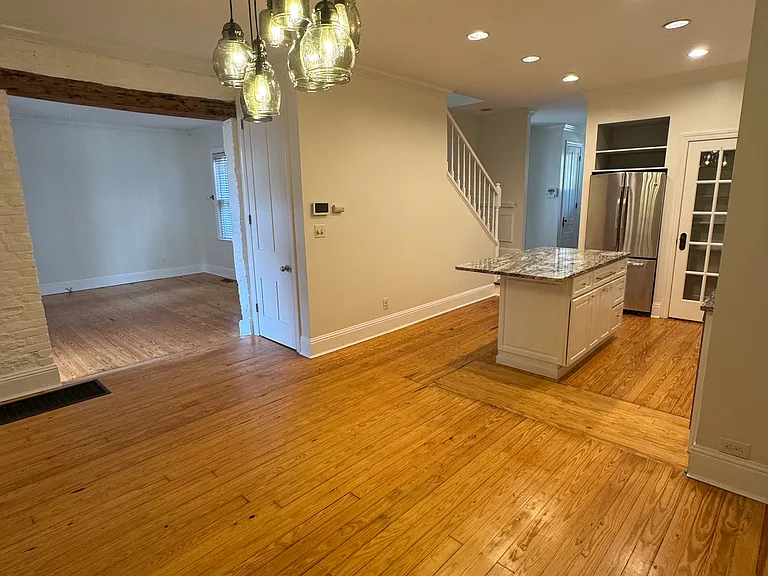 127 Jones St — Photo 8