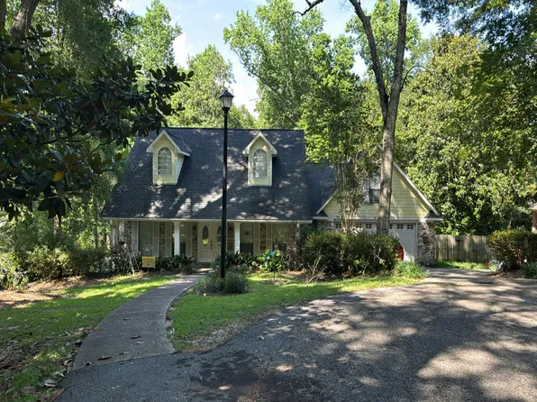 14360 River Trail Ct, Gulfport, MS 39503