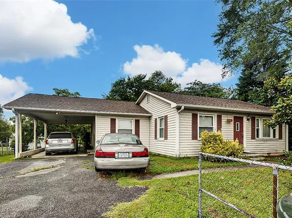 124 Council St, Thomasville, NC 27360