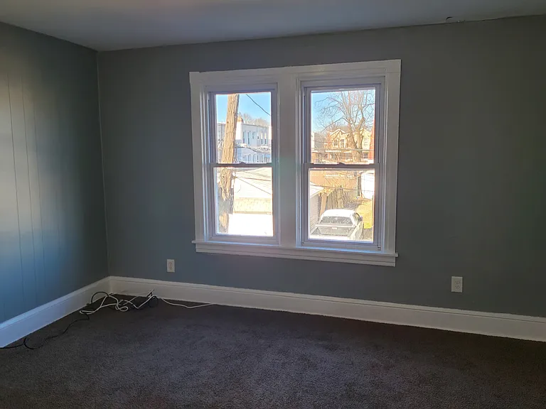 113 White Ave — Photo 9