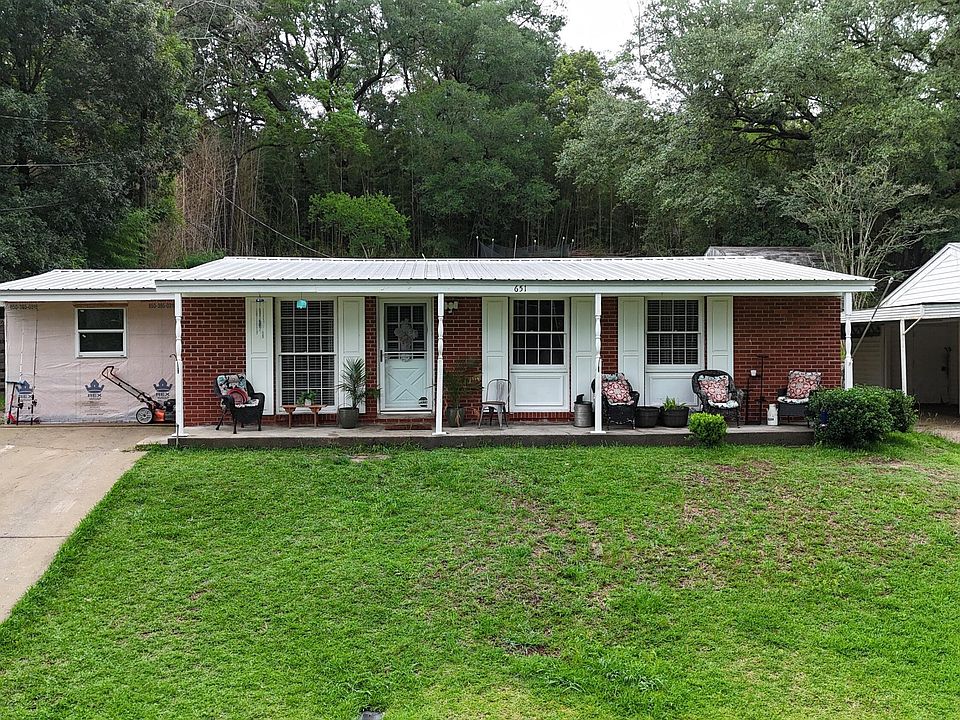 1st image of 651 Gregory St