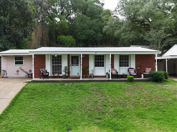 651 Gregory St, Chattahoochee, FL 32324