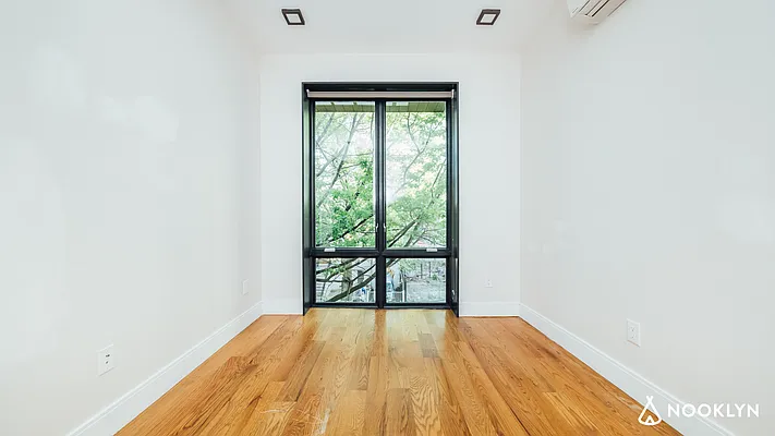 Rented by Nooklyn NYC LLC | media 23